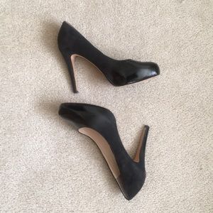 Vince Camuto Vero Cuoio black signature heels